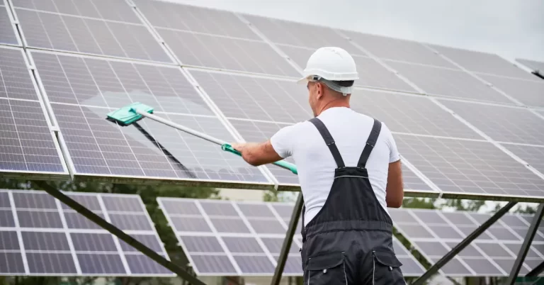 Signs It’s Time to Call a Professional Solar Panel Cleaning Company